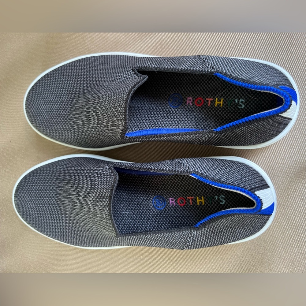 Rothy's Girl's 4 Original Slip On Black/Gray Solid Sneaker
